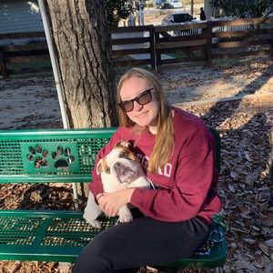 Meet your Posher, Hannah